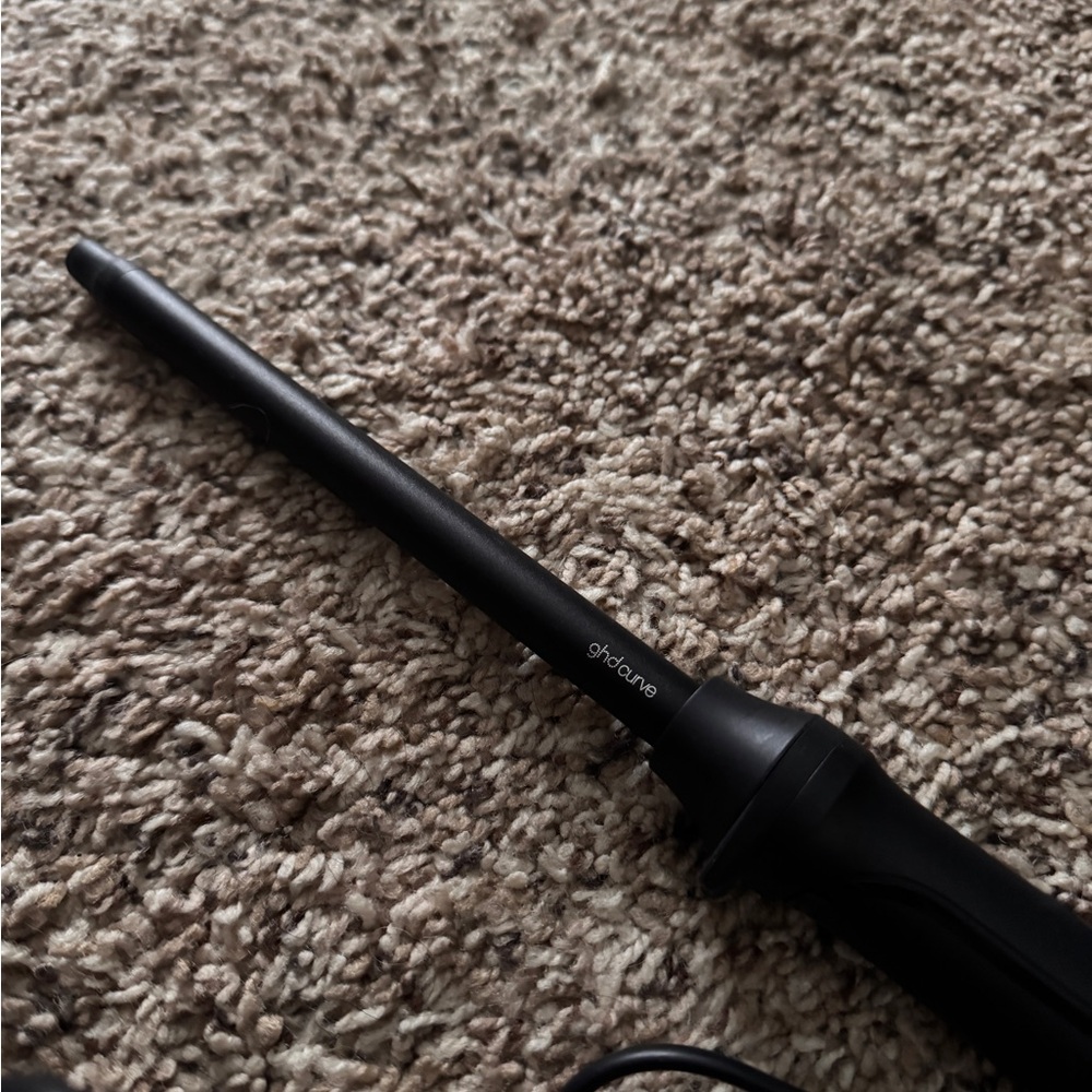 GHD THIN WAND - 0.5" CURLING WAND IN BLACK - Picture 3 of 5